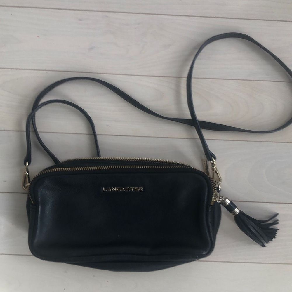 Lancaster Single Strap Black Leather Camera Sling Bag With Tassel - Picture 1 of 4